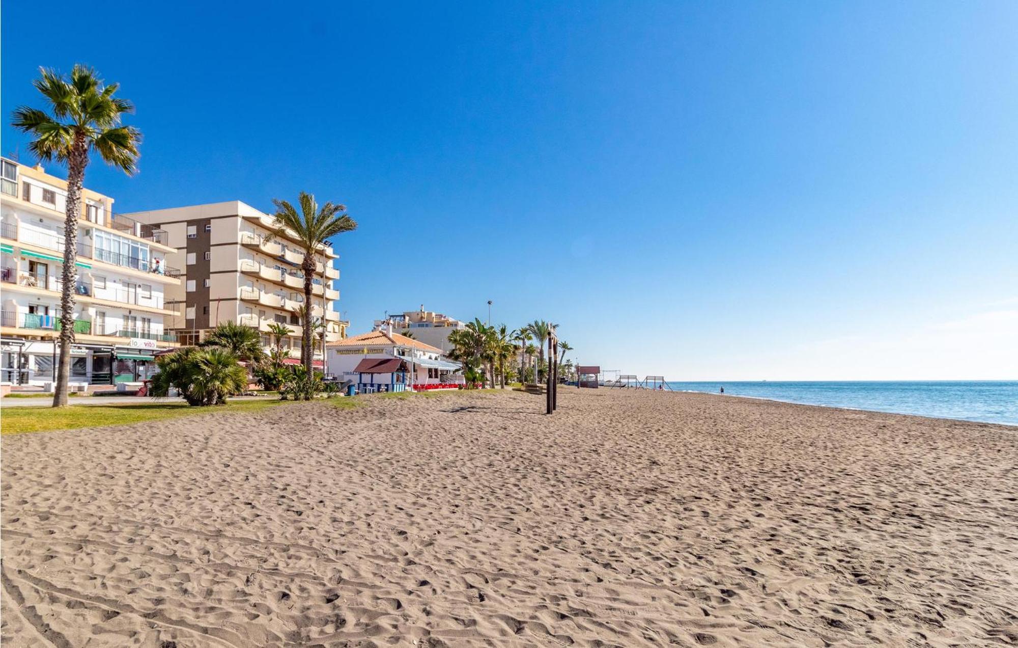 Awesome Home In Cala Del Moral With Kitchen La Cala Del Moral Экстерьер фото